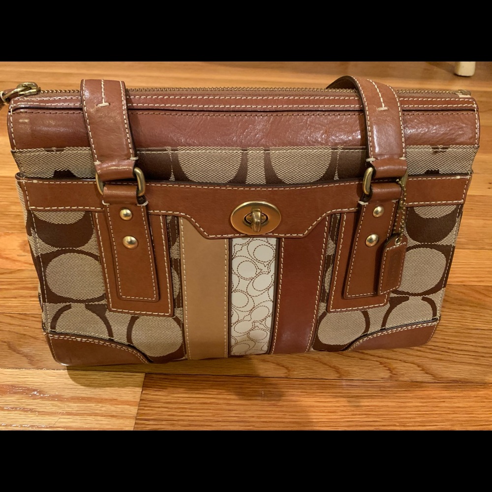 Coach signature stripe canvas